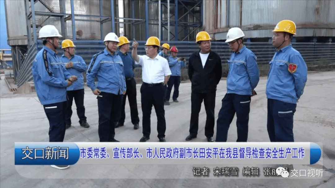 美国一女子带男孩进入教堂开枪事件引发的社会反思与安全警钟美国一女子带男孩进教堂开枪b