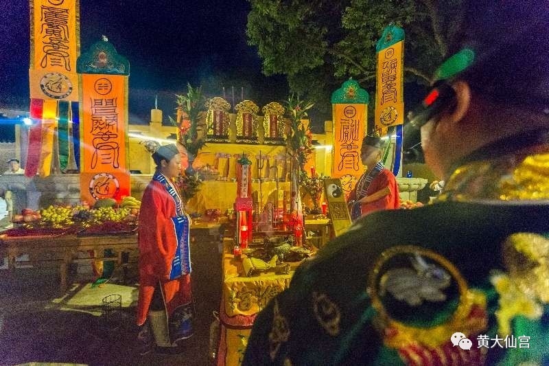 澳门码黄大仙，神秘色彩与文化传承的完美融合澳门黄大仙精选论坛资料大全